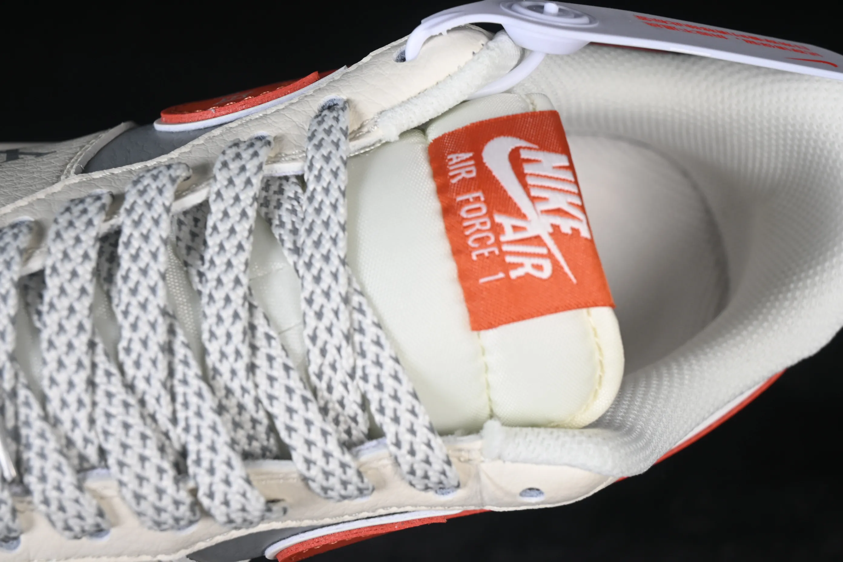 All categories Nk Air Force 1 Air Force series Nk Air Force 1 Low Air Force low-top Nike Air Force 1'07 Low joint beige gray red stitching Air Force 1 low-top casual sneakers JP8028-070